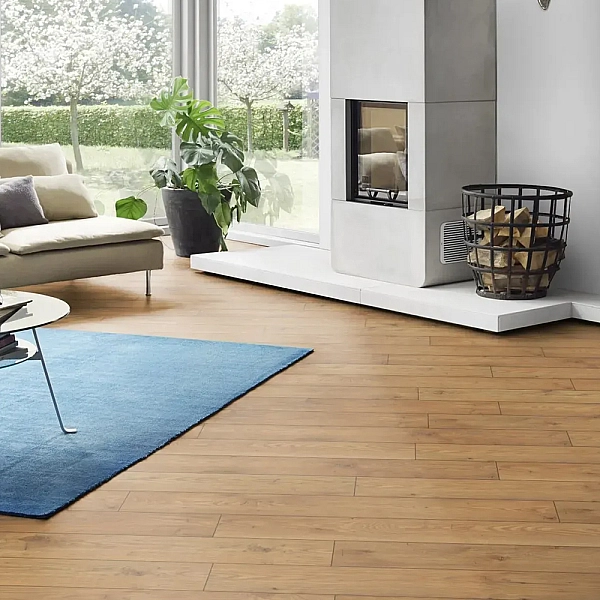 Ламінат Tawny Chestnut / Каштан Тавні DE, клас 33 (1 сорт)