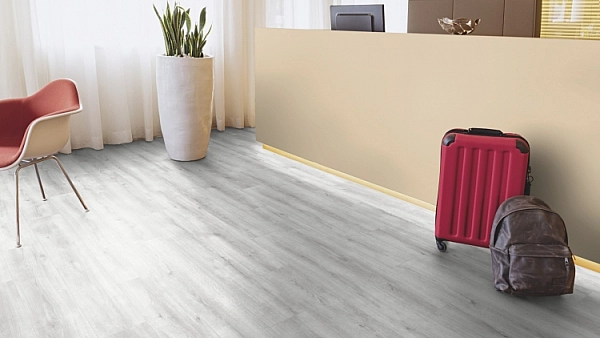 Ламінат Kaindl Natural Touch Standard Plank K4422 Дуб EVOKE CONCRETE, 8 мм - Фото - 4