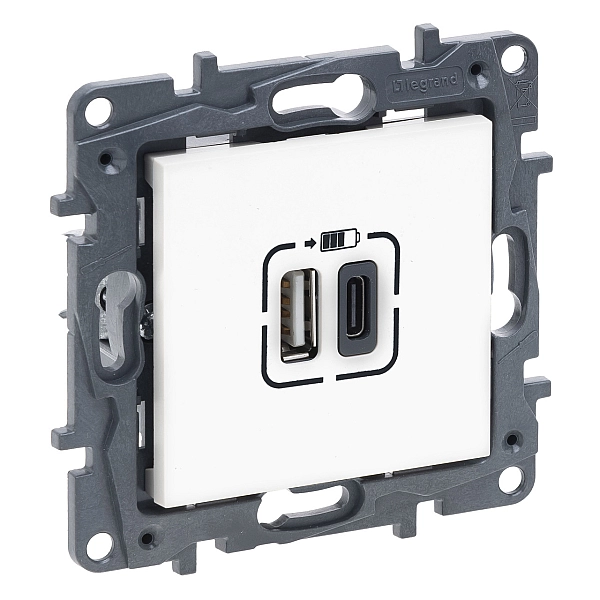 Розетка USB Тип А+C 12Вт+15Вт 5В Niloe Step 863140 Legrand