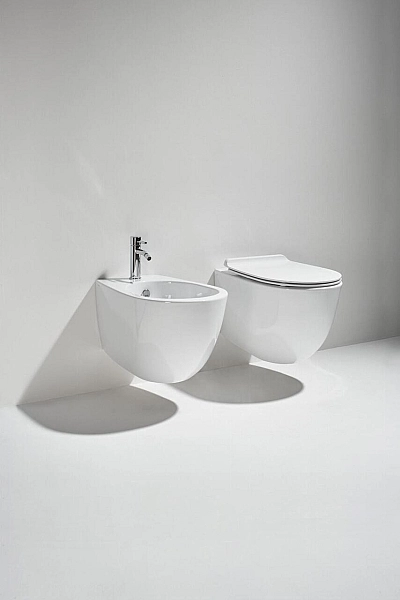 Унітаз підвісний Vignoni Rimless VI18 з кришкою soft-close VI18-F85-VI004 SIMAS - Фото - 2