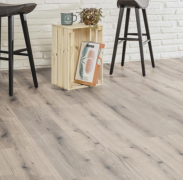 Ламінат Kaindl Natural Touch Standard Plank K5576 Дуб EVOKE KNOT SOLANO - Фото - 2