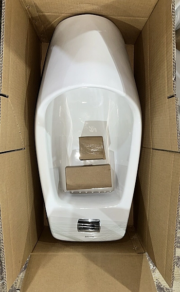 Пісуар підвісний Mixxus Premium BEVEL-1001 390x395x795mm з ІЧ-датчиком автоматичного змиву (MP6661) - Фото - 13