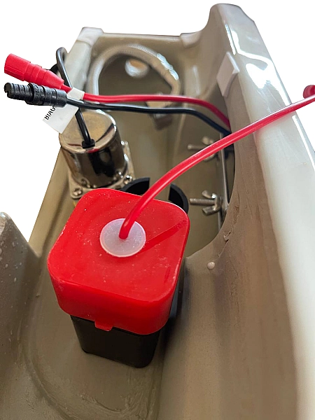 Пісуар підвісний Mixxus Premium BEVEL-1002 330x245x545mm з ІЧ-датчиком автоматичного змиву (MP6662) - Фото - 5